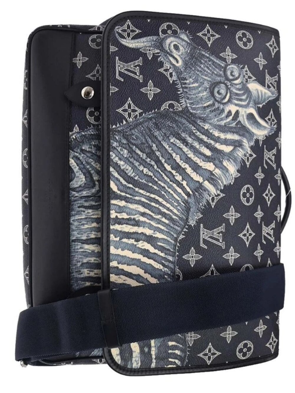 Louis Vuitton Monogram Savannah Messenger